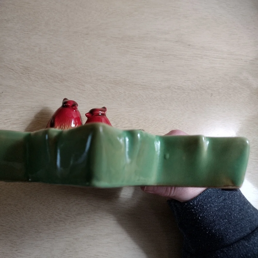 Vintage Art Pottery Green Maple Leaf w/Perched Cardinal Pair